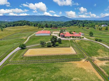 181 EQUUS LOOP, Natural Bridge, VA 24578
