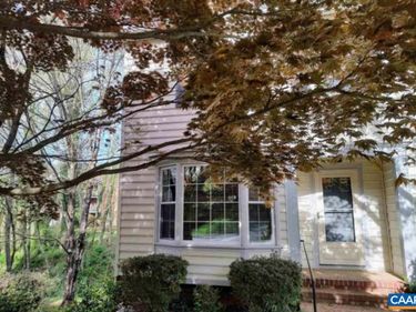 1000 HUNTWOOD LN, Charlottesville, VA 22901