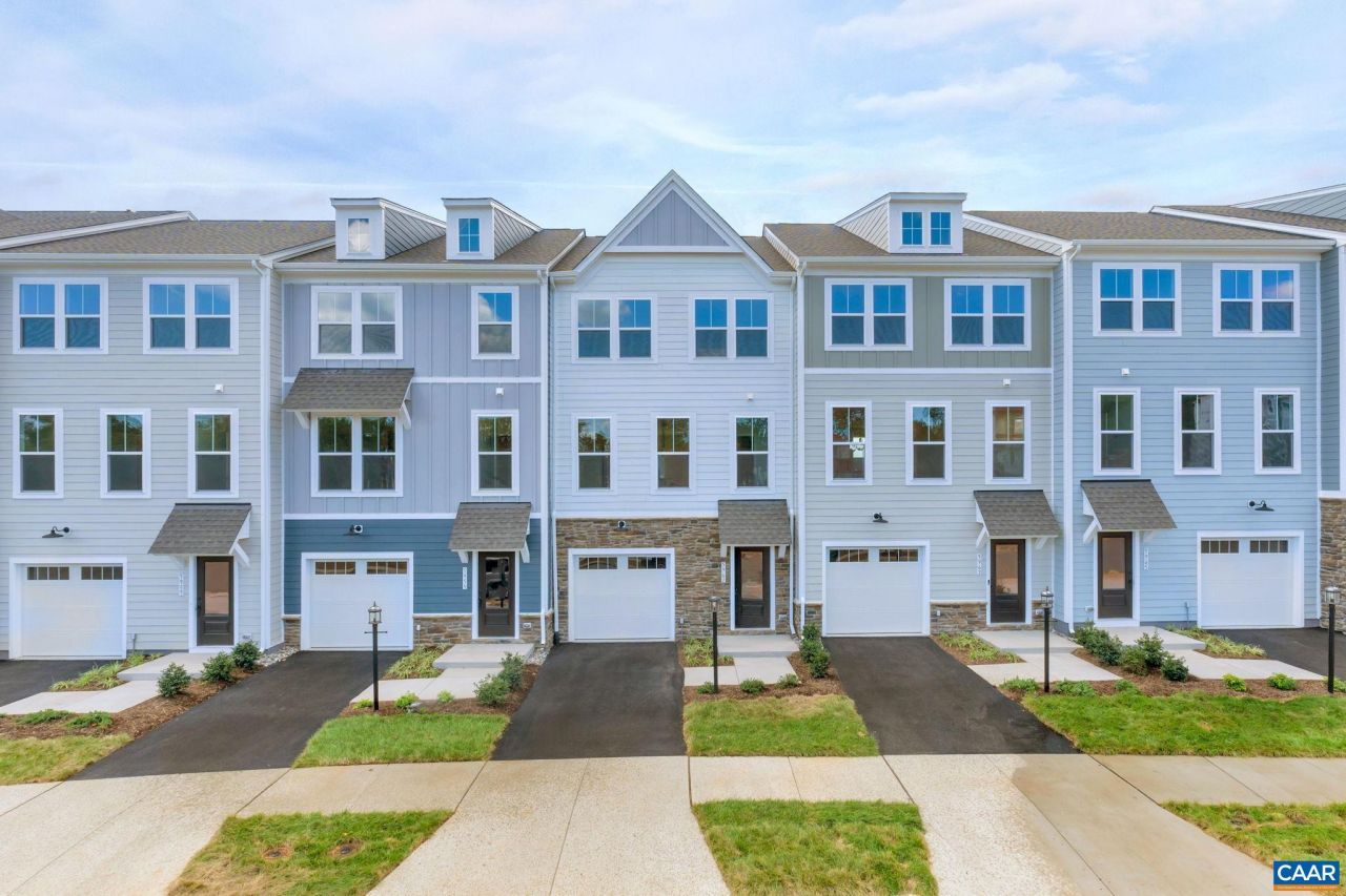 2980 Rambling Brook Ln, Unit 128, Crozet, VA 22932 Main Photo