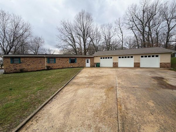 201 Topaz Lane, Horseshoe Bend, AR 72512