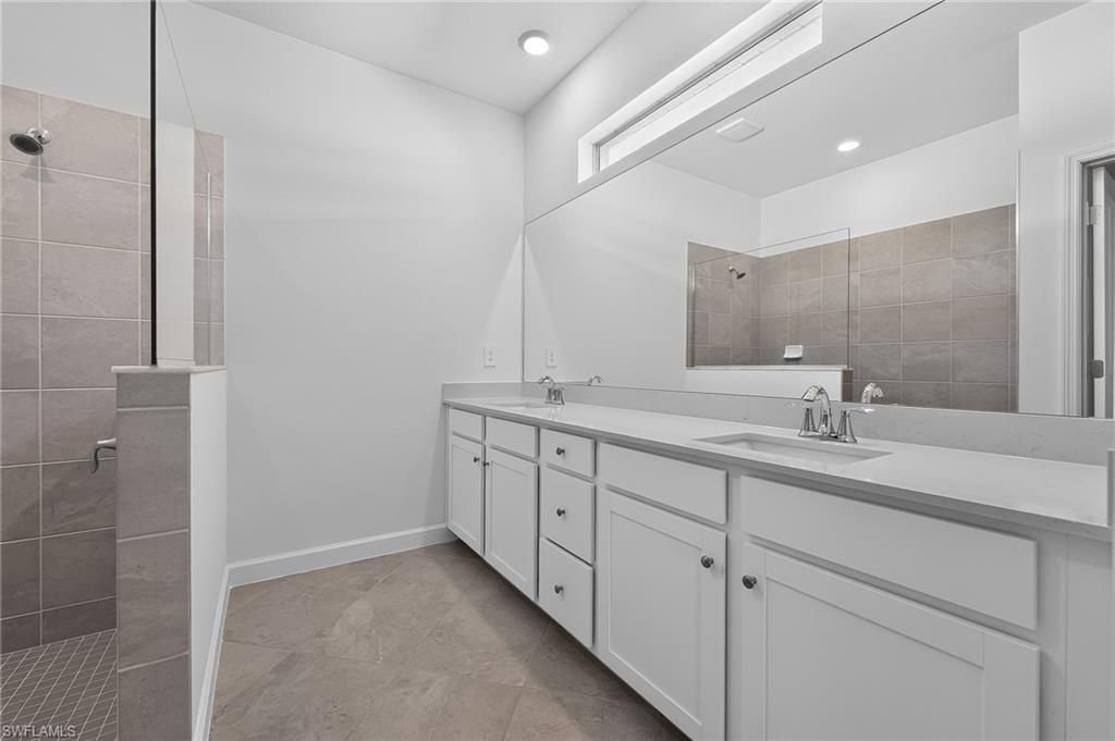 20350 Copperhead Dr, Lehigh Acres, FL 33936 Photo
