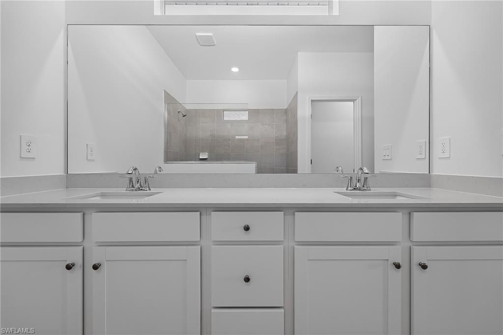 20350 Copperhead Dr, Lehigh Acres, FL 33936 Photo