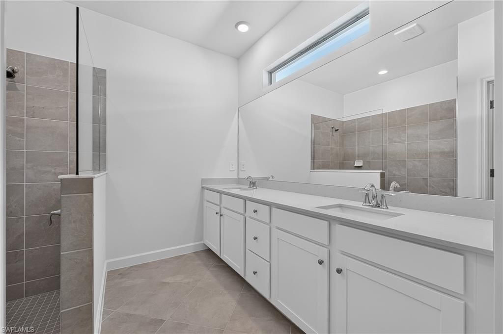 20350 Copperhead Dr, Lehigh Acres, FL 33936 Photo