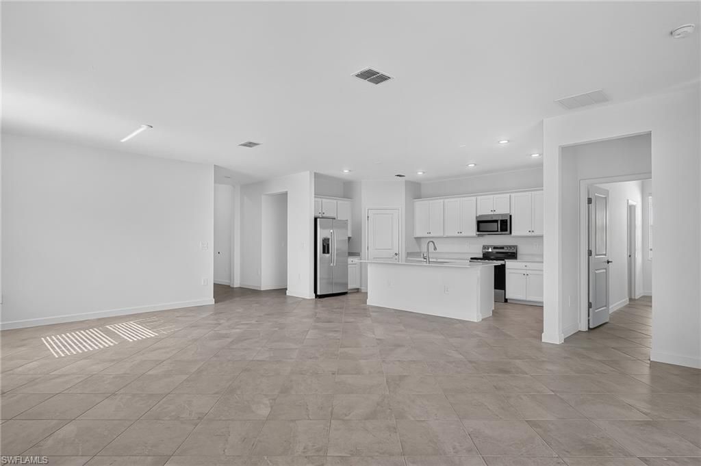 20350 Copperhead Dr, Lehigh Acres, FL 33936 Photo