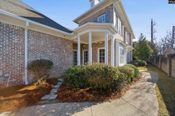 2 Highbourne Court  photo 4