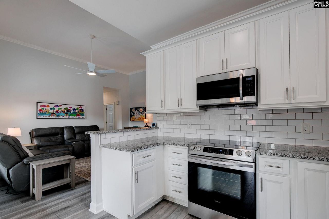 4 Crown Point Court Photo 17