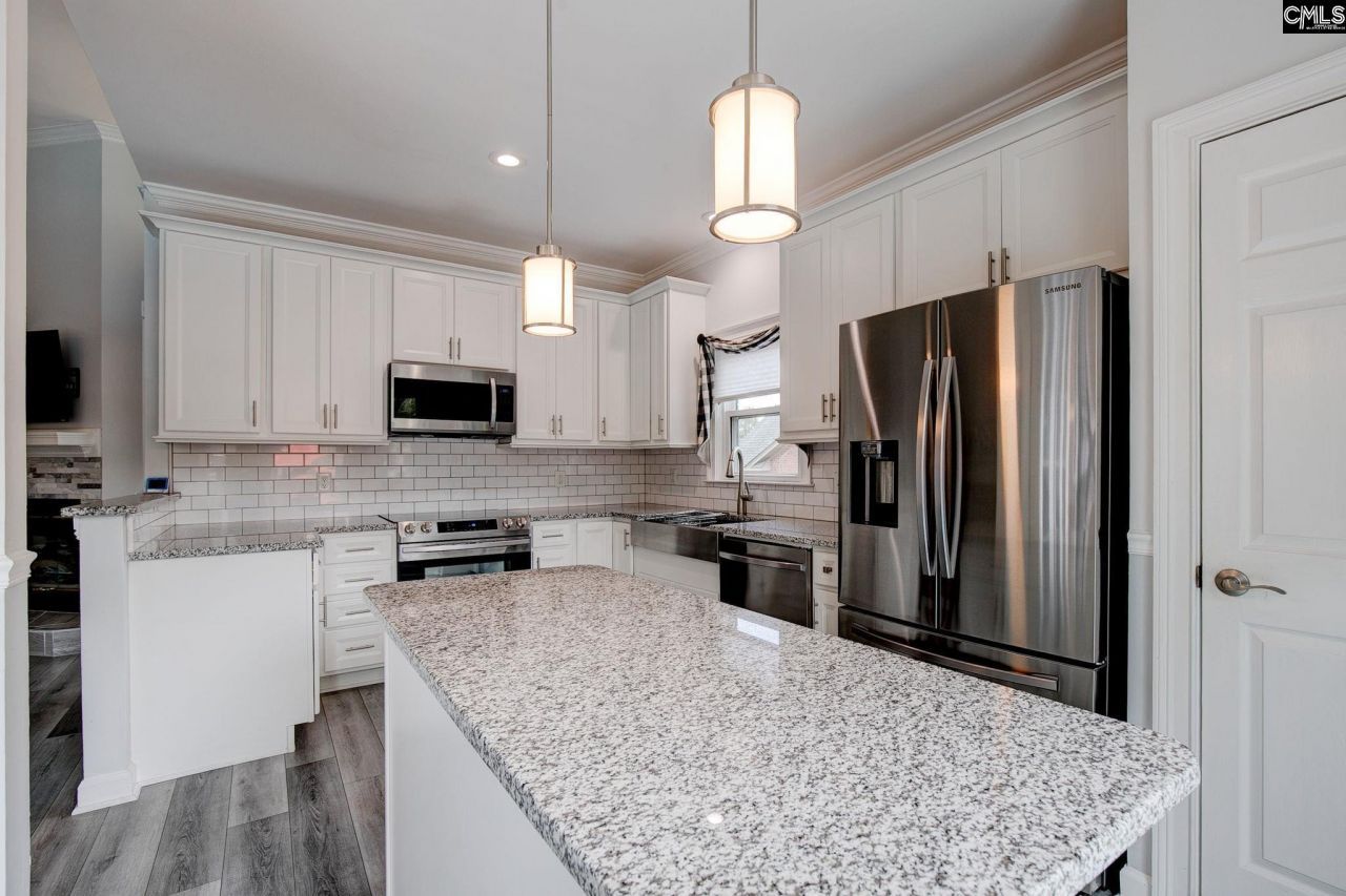 4 Crown Point Court Photo 19