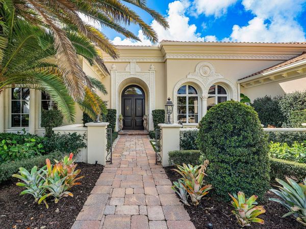 11730 Valeros Court, Palm Beach Gardens, FL 33418