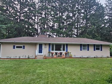 11220 Ridgemount Avenue W, Plymouth, MN 55441