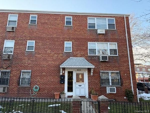 2504 42nd Street , Astoria, NY 11103