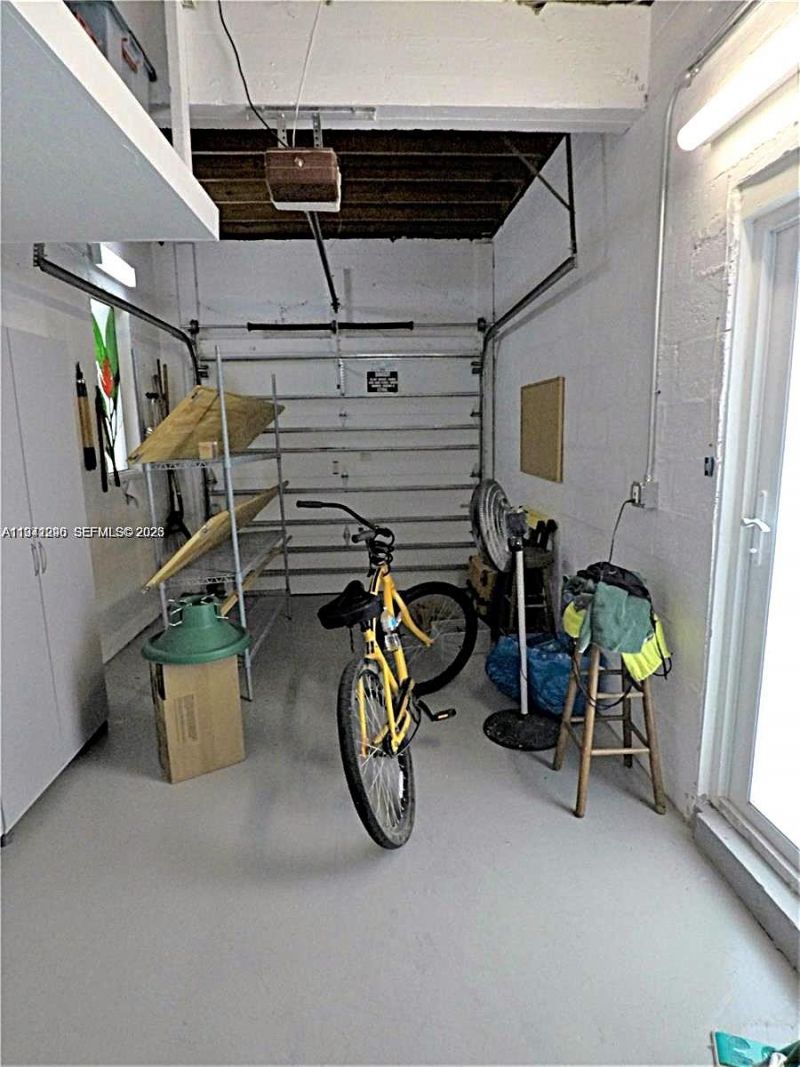 8819 Hawthorne Ave, Surfside, FL 33154 Photo