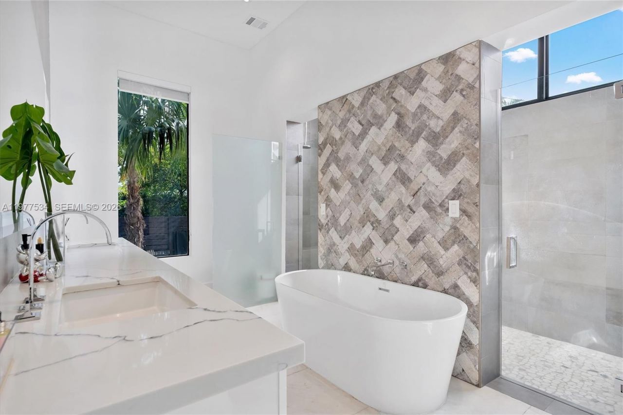 766 NE 96th St , Miami Shores, FL 33138 Photo