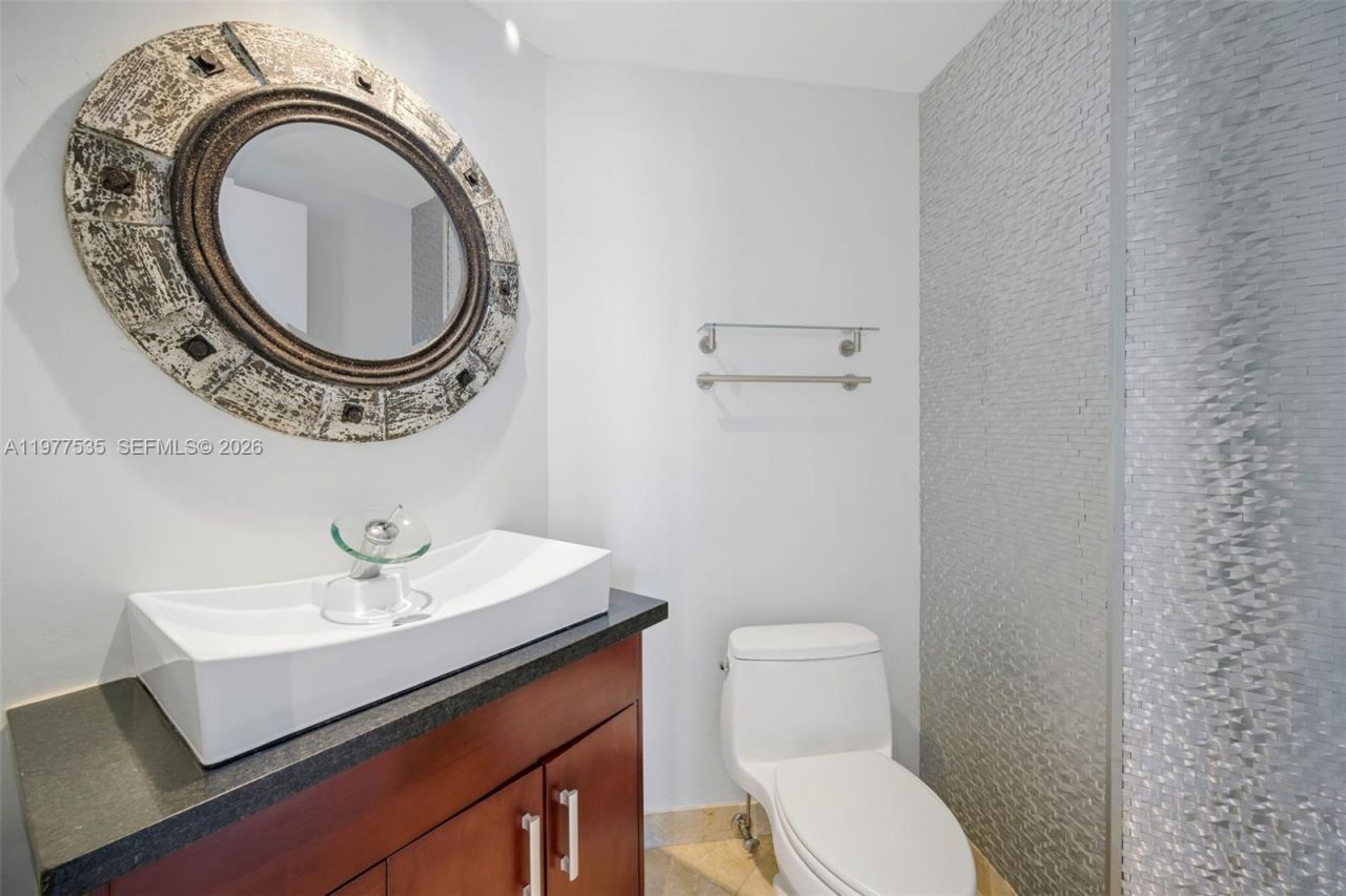 1331 Brickell Bay Dr , Unit 911, Miami, FL 33131 Photo