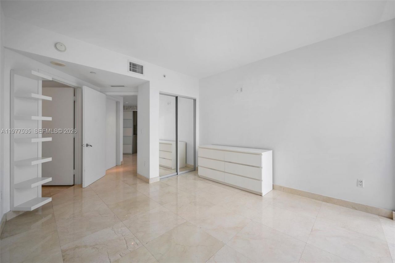 1331 Brickell Bay Dr , Unit 911, Miami, FL 33131 Photo