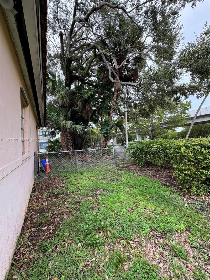 2652 SW 23rd Ave , Unit back, Miami, FL 33133 Photo