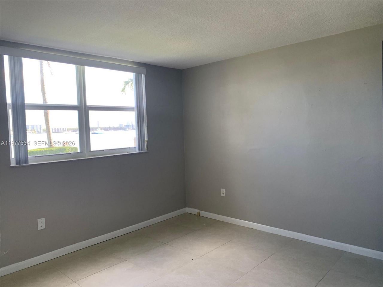 3010 Marcos Dr, Unit R105, Aventura, FL 33160 Photo