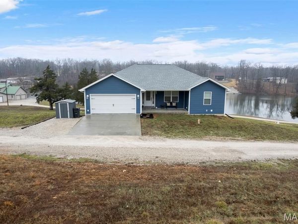 157 Colonial Acres Lane , Perryville, MO 63775