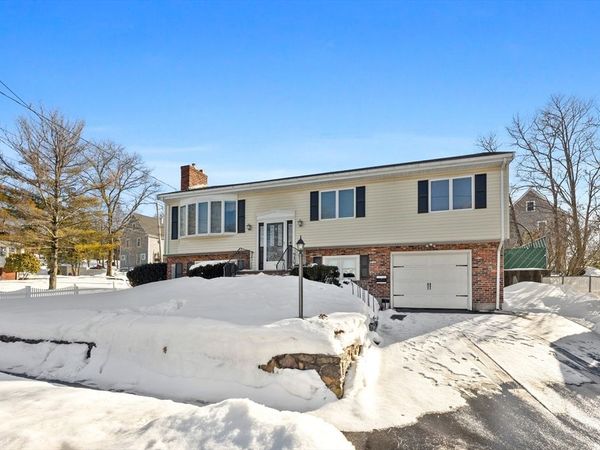 13 Ralph Road, Peabody, MA 01960