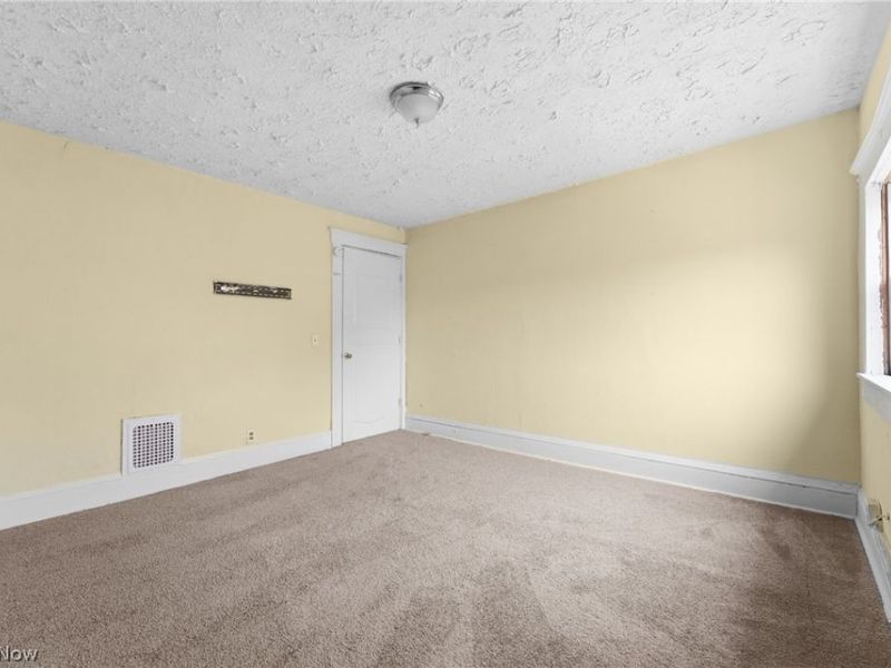 1024 Rex Avenue NE, Canton, OH 44704 Photo 17