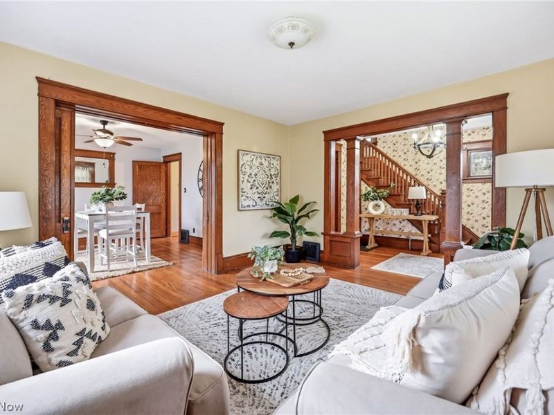 8539 Schubert Avenue NE, Alliance, OH 44601 Photo 4