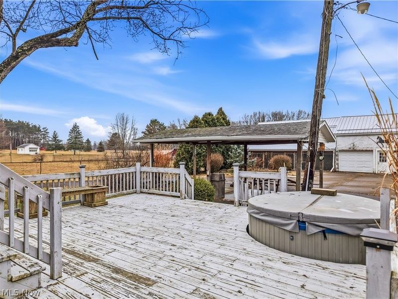 8539 Schubert Avenue NE, Alliance, OH 44601 Photo 5