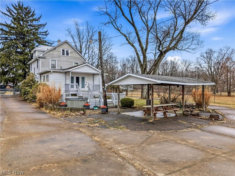 8539 Schubert Avenue NE, Alliance, OH 44601 Photo 7