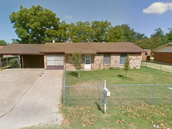 115 Mcanally Drive, Mabank, TX 75147