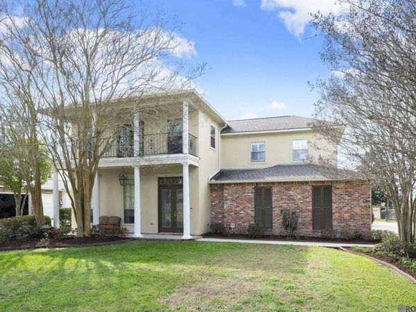 6191 Breeze Point Dr, Gonzales, LA 70737