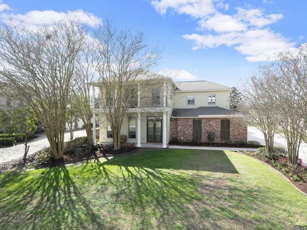 6191 Breeze Point Dr, Gonzales, LA 70737