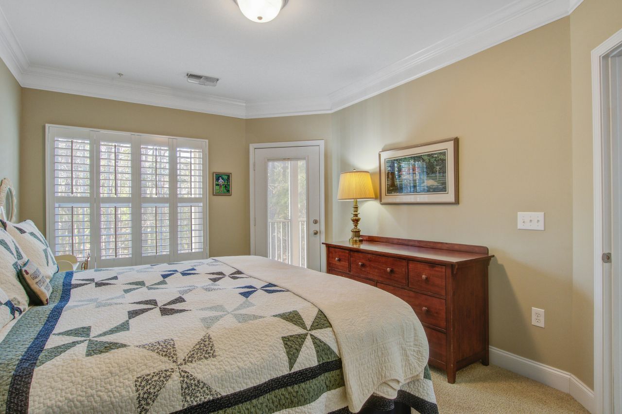 1413 Basildon Road Photo 13