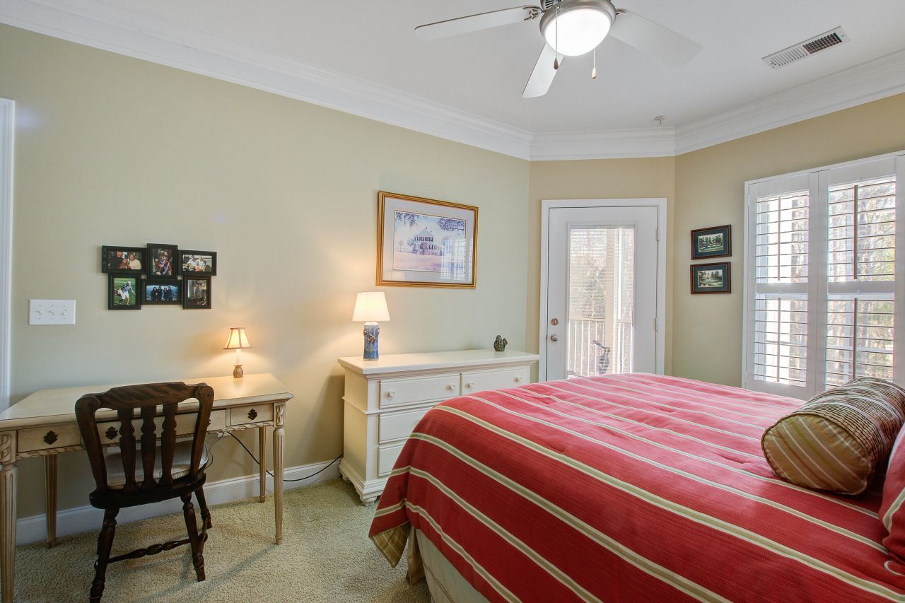 1413 Basildon Road Photo 17