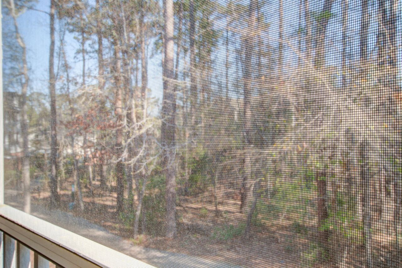 1413 Basildon Road Photo 22