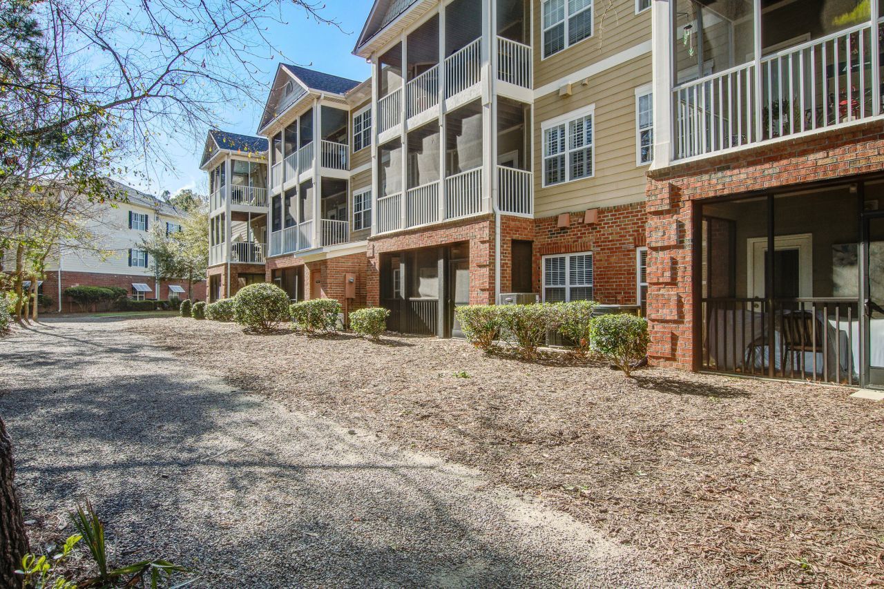 1413 Basildon Road Photo 27