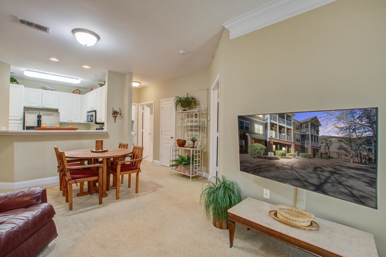 1413 Basildon Road Photo 6