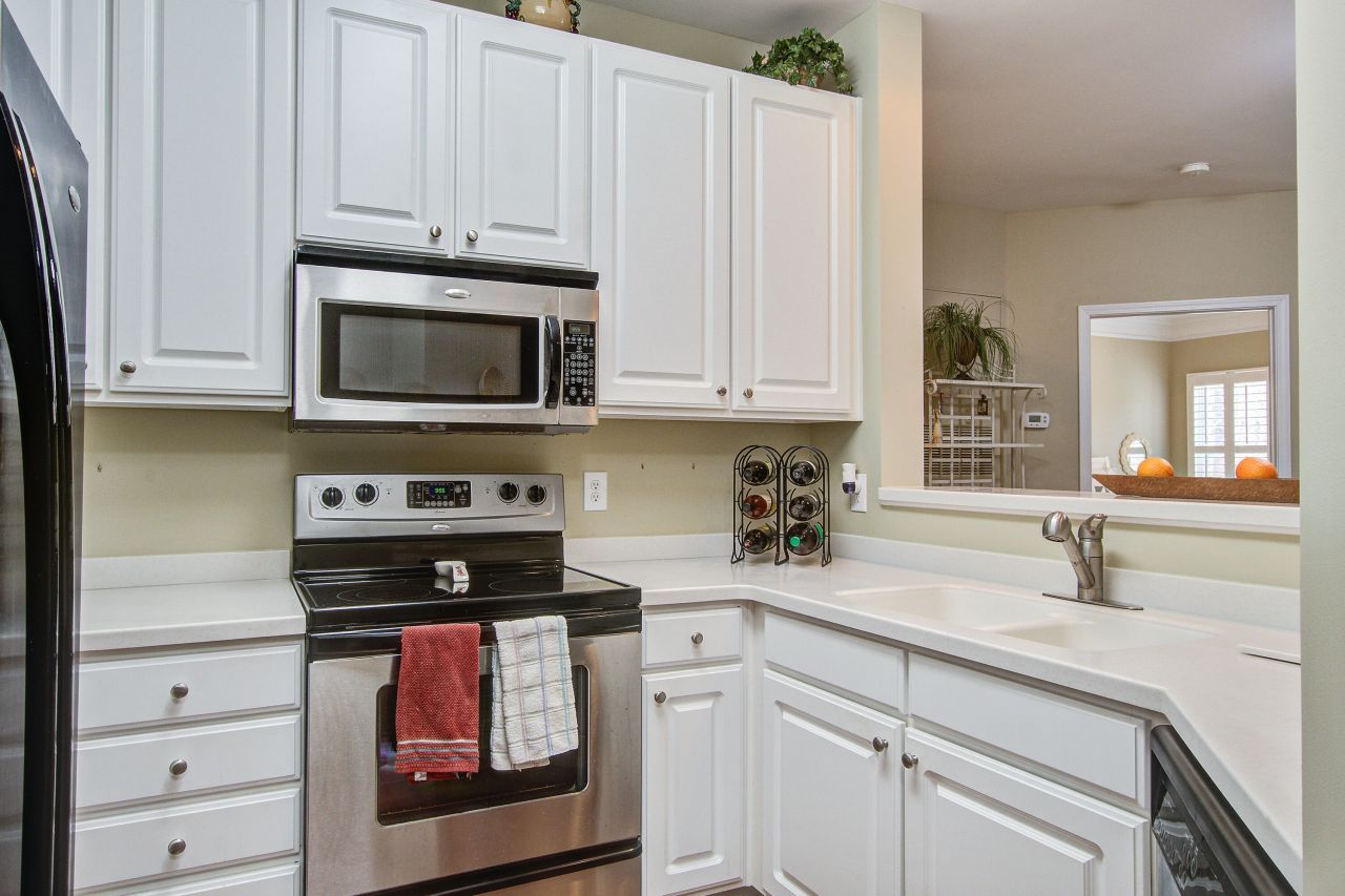 1413 Basildon Road Photo 9