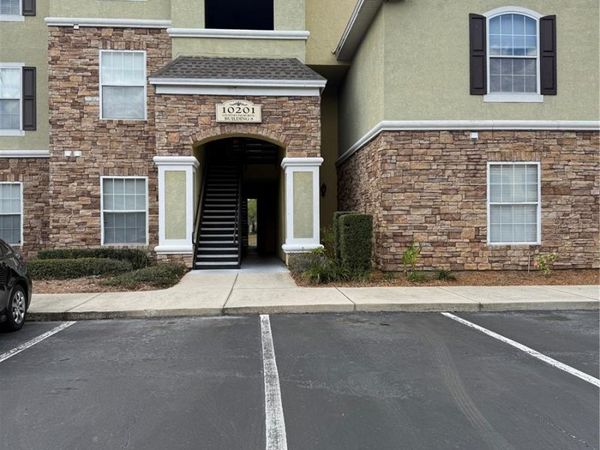 10201 COURTNEY PALMS BOULEVARD , Unit 204, TAMPA, FL 33619