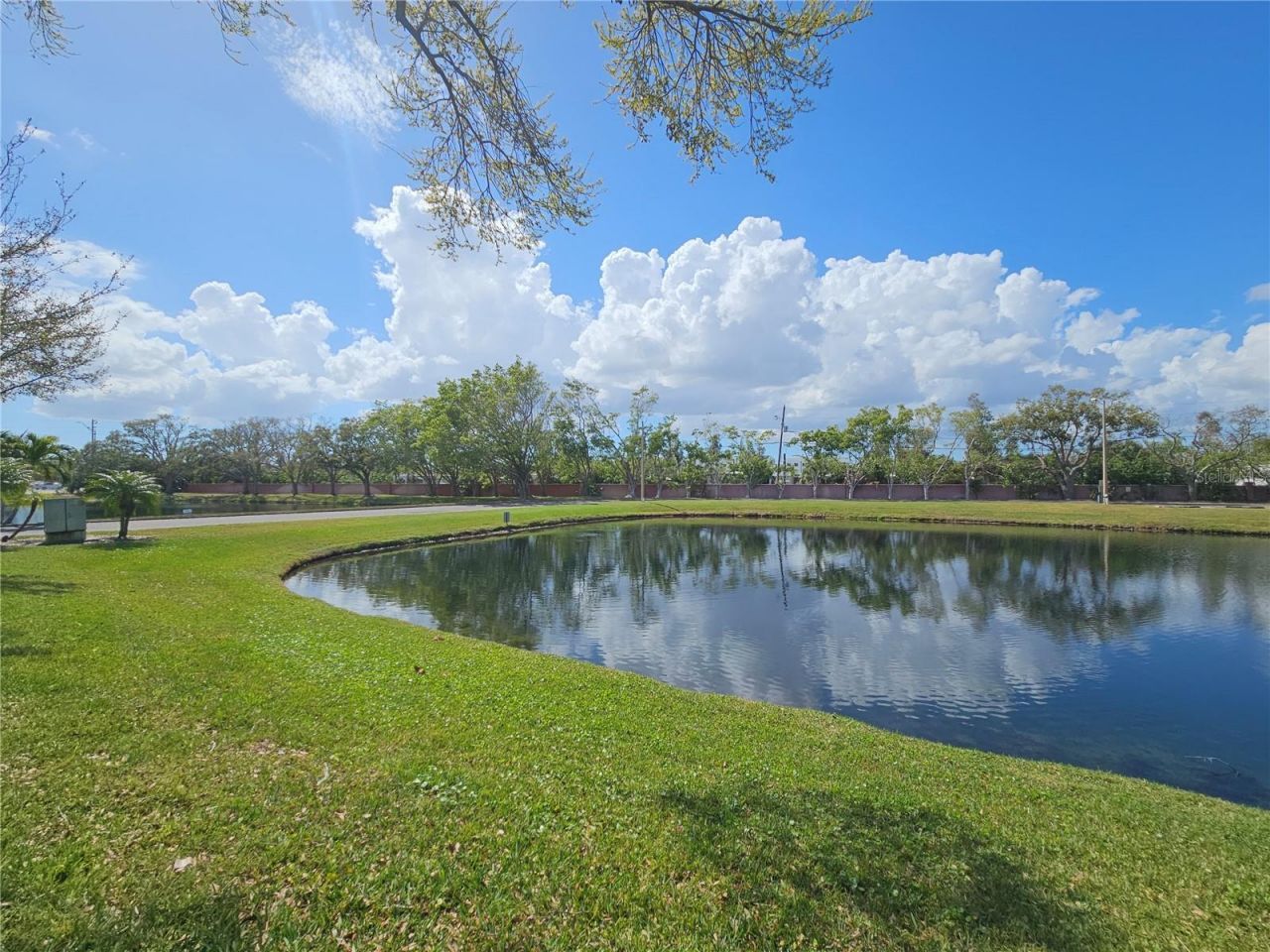 10265 Gandy Boulevard N, Unit 1701, Saint Petersburg, FL 33702 Photo