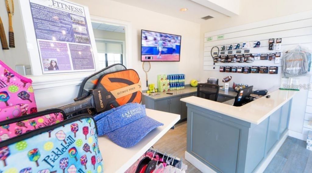 17510 Gawthrop Drive, Unit 206, Bradenton, FL 34211 Photo