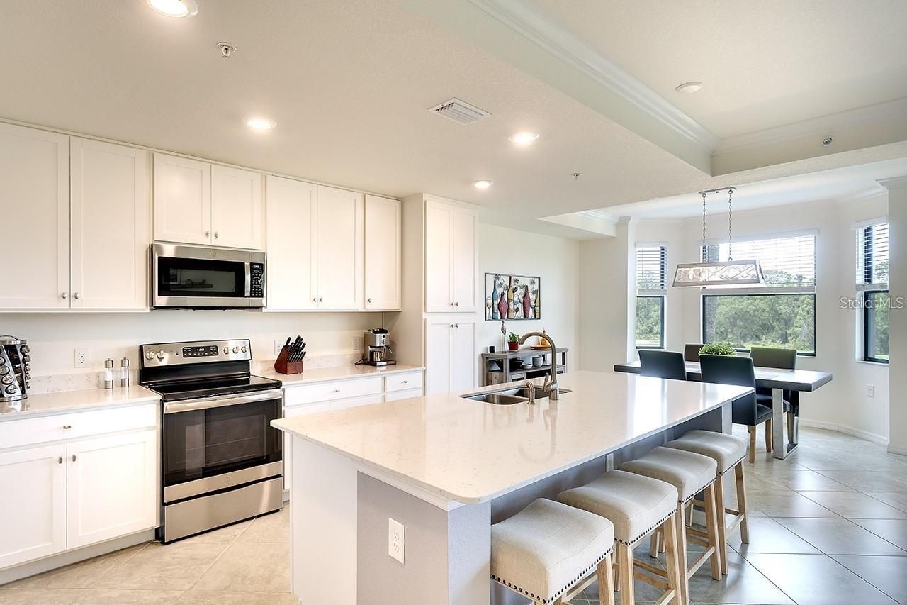 17510 Gawthrop Drive, Unit 206, Bradenton, FL 34211 Photo