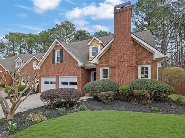 1543 Laurel Park Circle NE, Atlanta, GA 30329