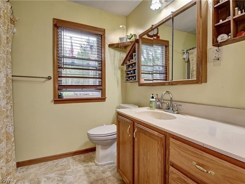 10225 Wooster Street NW, Massillon, OH 44647 Photo 8