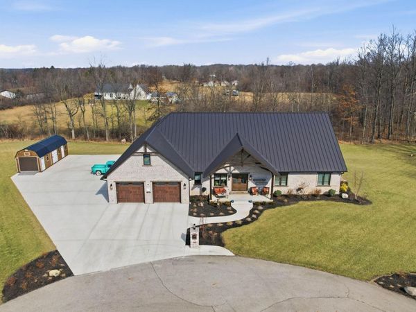104 Winchester Drive, New Castle, IN 47362