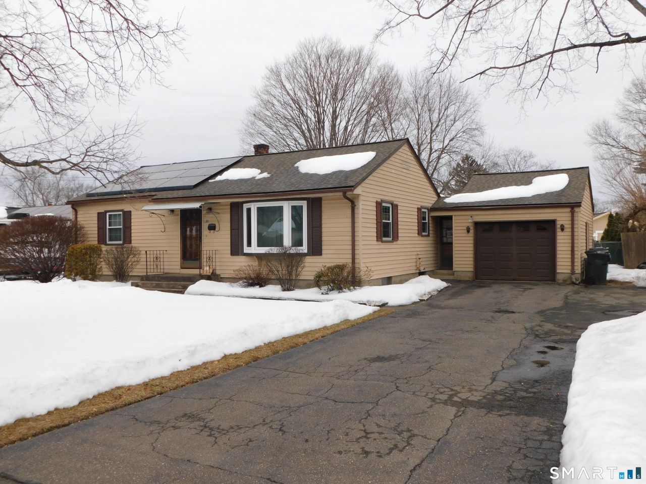 34 Cornwall, Windsor Locks, CT 06096 Main Photo