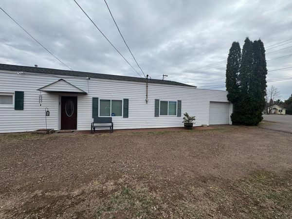 406 4th Street, Moose Lake, MN 55767