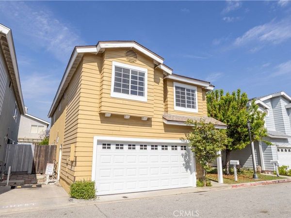 9155 Noble , North Hills, CA 91343