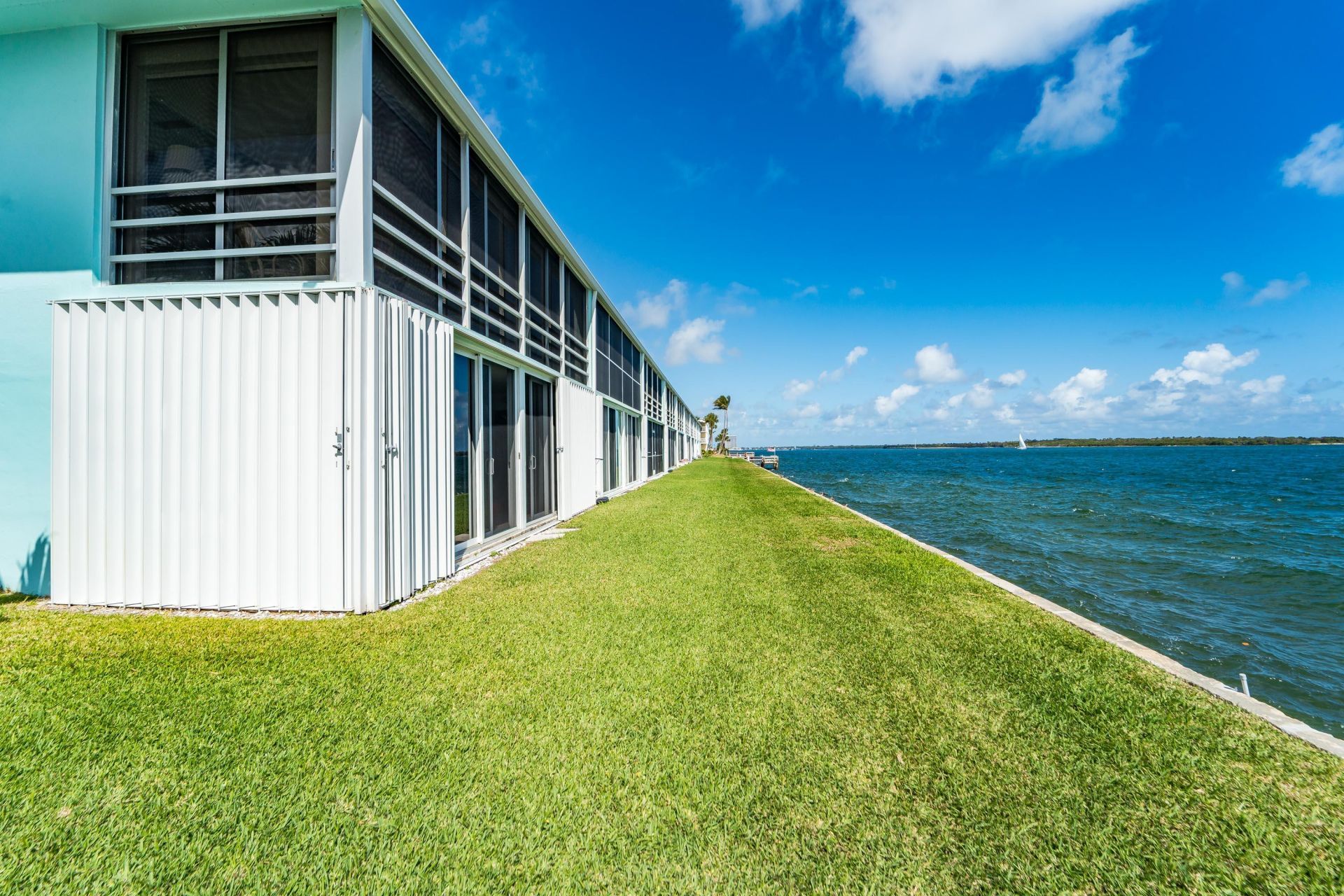 100 Wettaw Lane, Unit 6, North Palm Beach, FL 33408 Photo