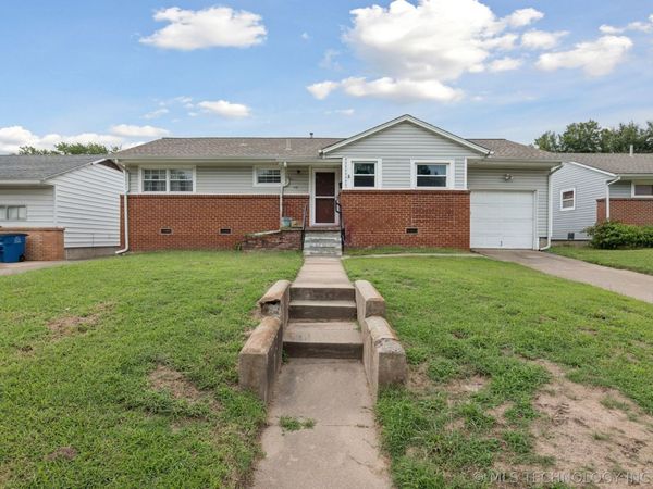 116 N 43rd West Avenue , Tulsa, OK 74127