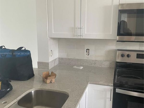 20725 NE 8th Ct , Unit 203-11, Miami, FL 33179