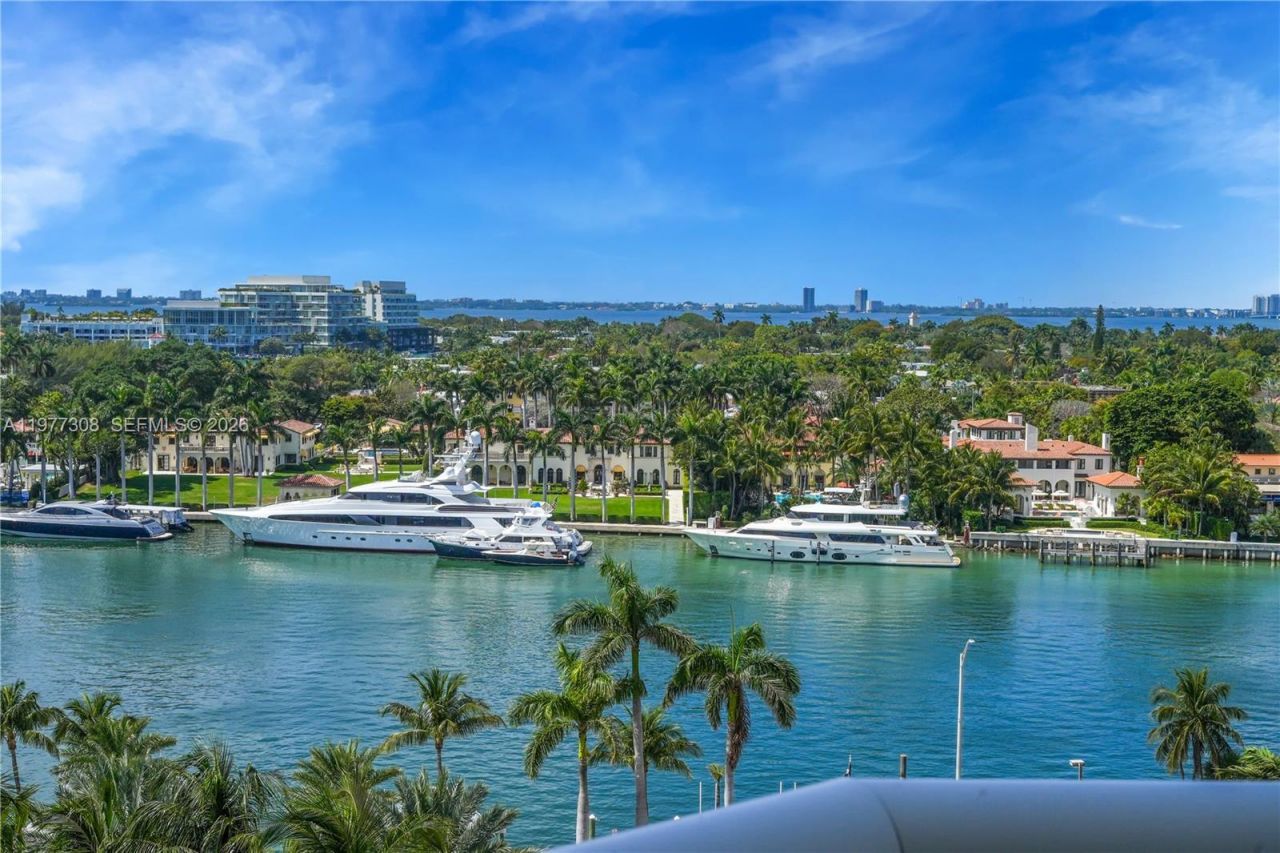 4779 Collins Ave , Unit 1007, Miami Beach, FL 33140 Photo