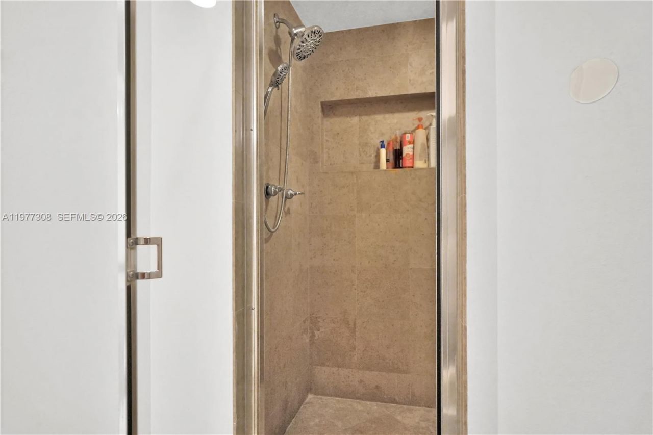 4779 Collins Ave , Unit 1007, Miami Beach, FL 33140 Photo